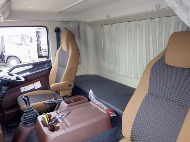 Hino RANGER 2019-03 7306704-11