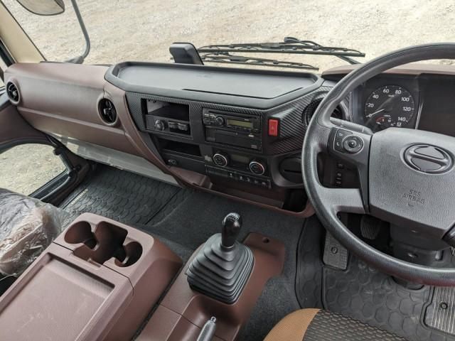 Hino RANGER 2019-08 7306715-26