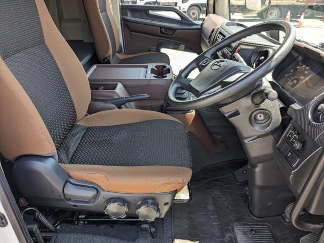 Hino RANGER 2023-09 7306705-26