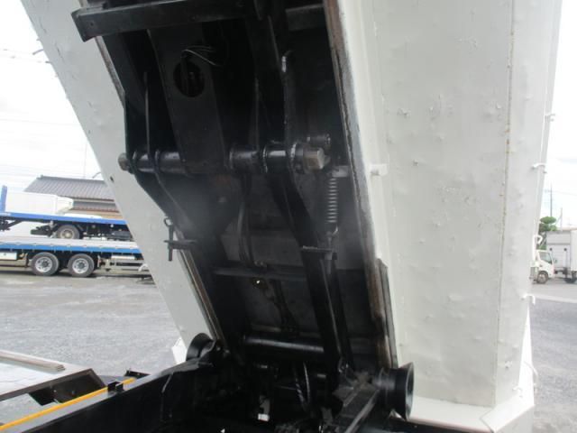 Hino RANGER 2014-10 7306714-18
