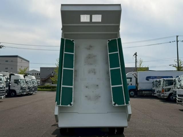 Hino RANGER 2017-03 7306716-11