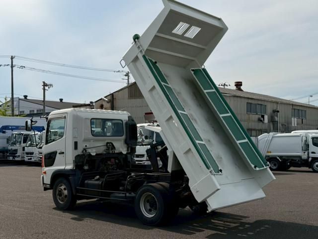 Hino RANGER 2017-03 7306716-13