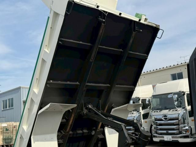 Hino RANGER 2017-03 7306716-24