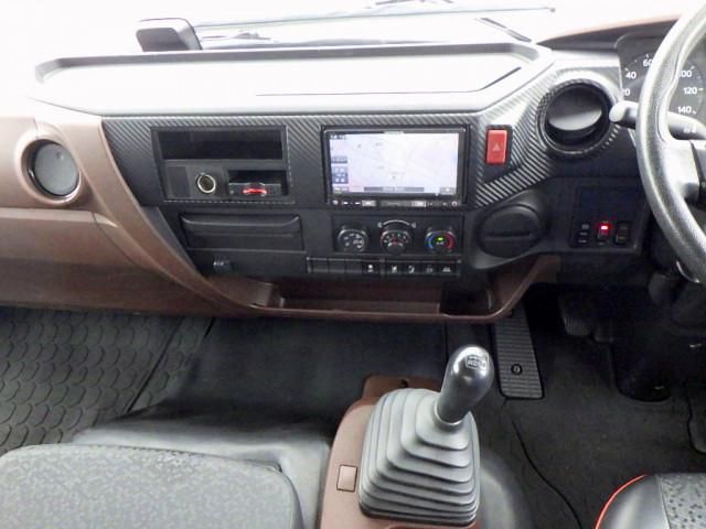 Hino RANGER 2018-10 7306706-17