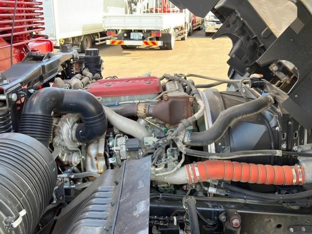 Hino RANGER 2018-05 7306700-17