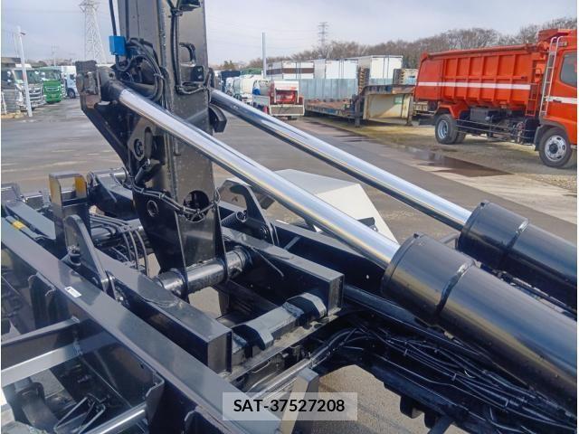 Hino RANGER 2025-07 7359494-7