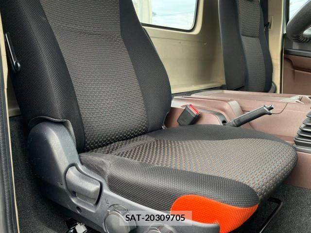 Hino RANGER 2021-08 7359495-18