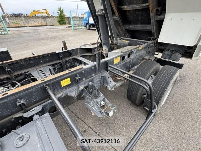 Hino RANGER 2014-03 7359513-13