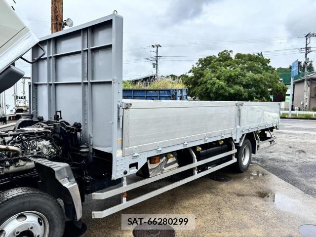 Hino RANGER 2016-02 7359497-16