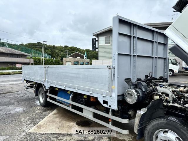 Hino RANGER 2016-02 7359497-17
