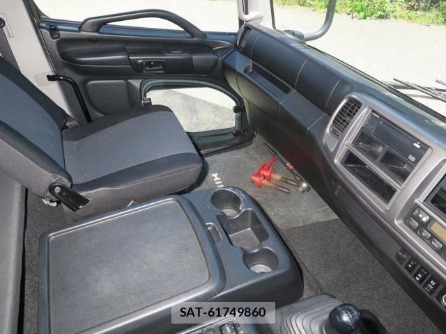 Hino RANGER 2015-05 7359496-28