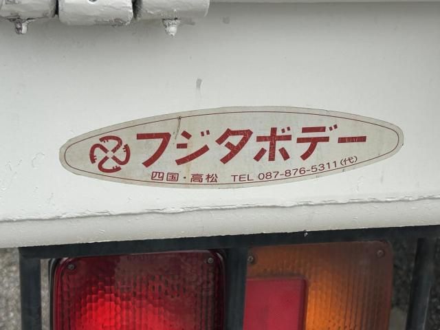 Hino RANGER 2005-08 7383934-7