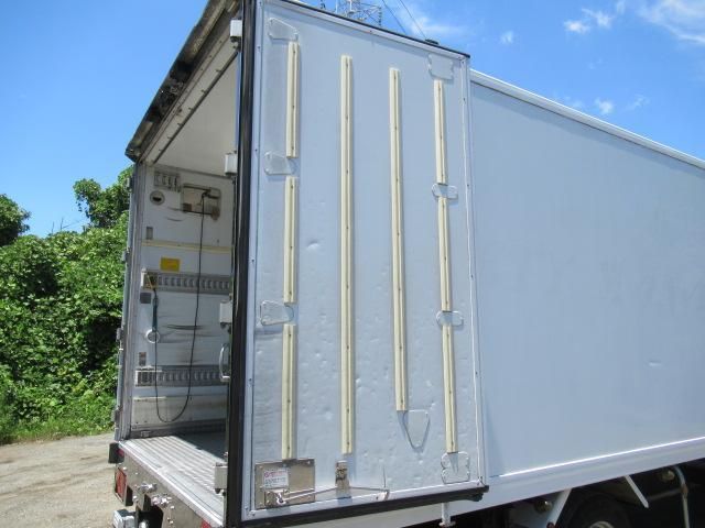 Hino RANGER 2016-03 7383952-5