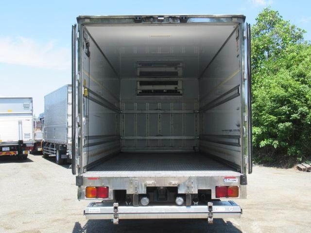 Hino RANGER 2016-03 7383952-7