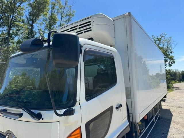 Hino RANGER 2015-02 7383944-12