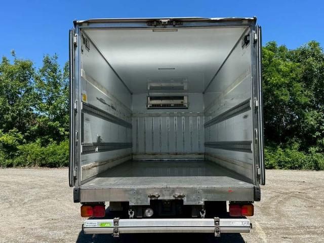 Hino RANGER 2015-02 7383944-18