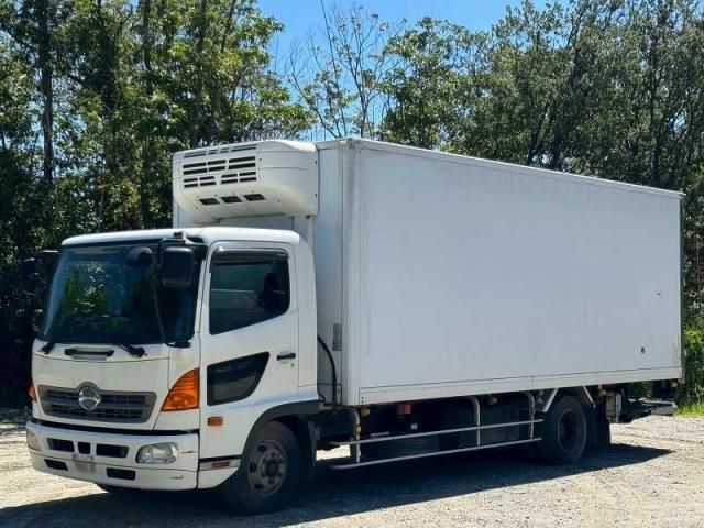 Hino RANGER 2015-02 7383944-1