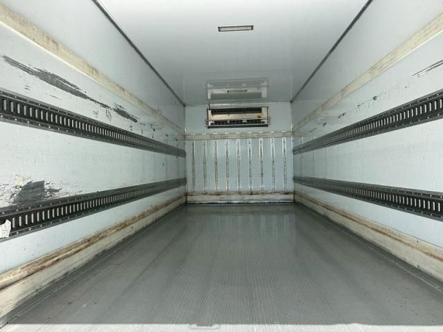 Hino RANGER 2015-02 7383944-27