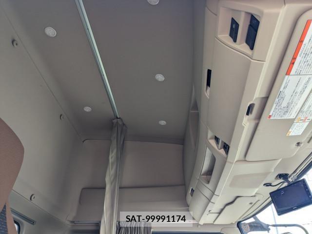 Hino RANGER 2023-01 7502483-8