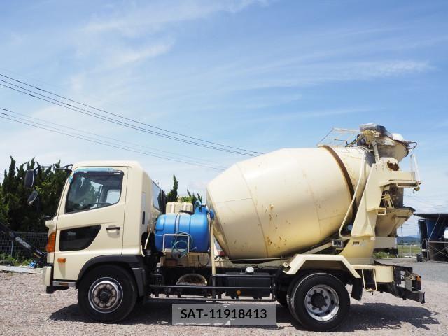 Hino RANGER 2015-05 7502514-1