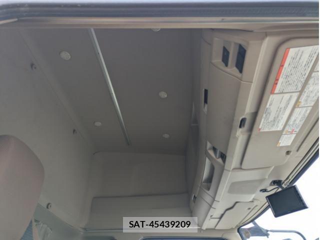 Hino RANGER 2023-09 7502488-21