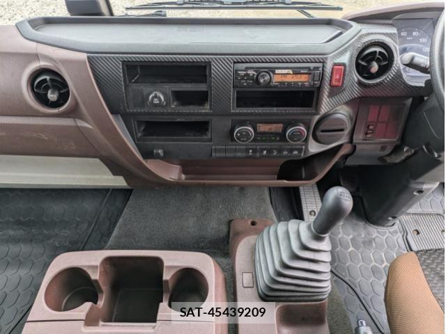 Hino RANGER 2023-09 7502488-23