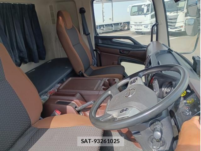 Hino RANGER 2019-04 7502493-20