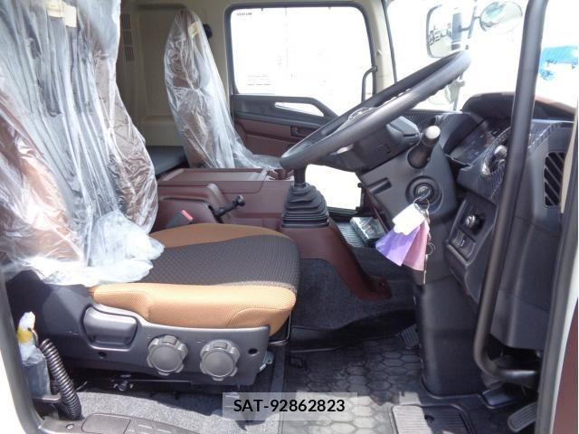 Hino RANGER 2025-10 7502479-21