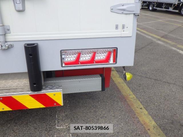Hino RANGER 2023-06 7502489-12