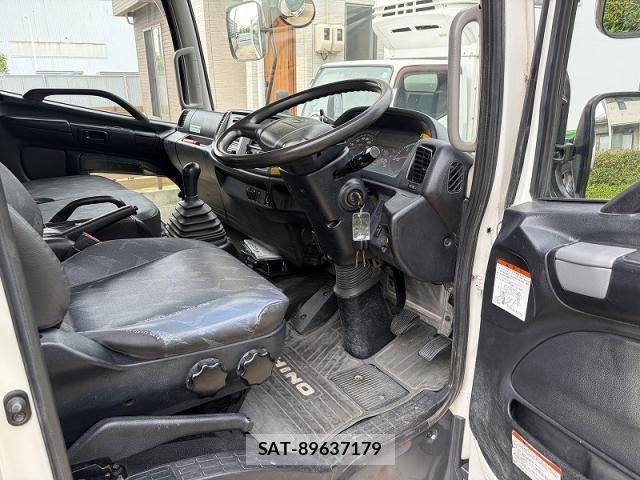Hino RANGER 2012-02 7509834-18