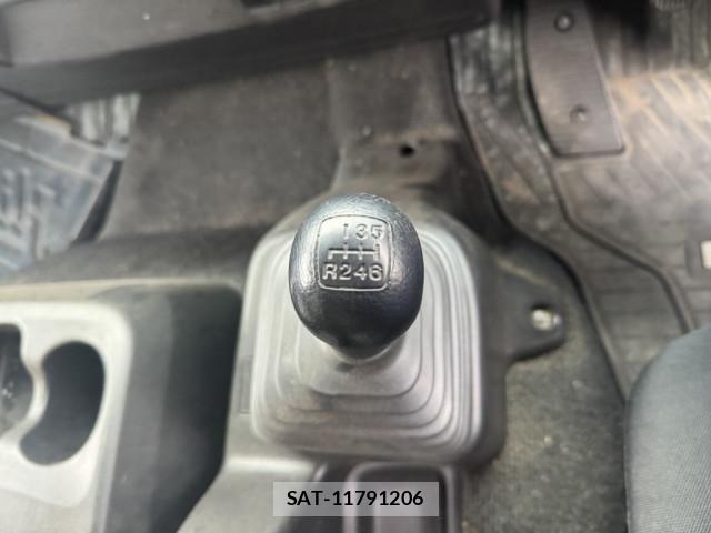Hino RANGER 2013-11 7502522-27