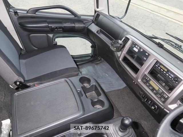 Hino RANGER 2017-05 7502515-25