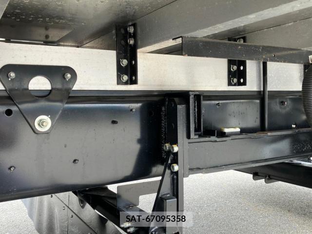 Hino RANGER 2025-04 7509824-13