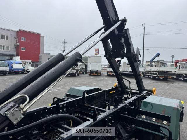 Hino RANGER 2019-08 7502494-9