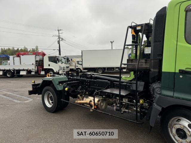 Hino RANGER 2019-08 7502494-6