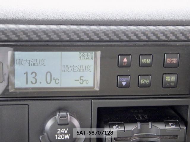 Hino RANGER 2018-07 7502512-23