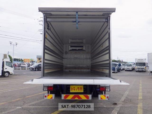 Hino RANGER 2018-07 7502512-6