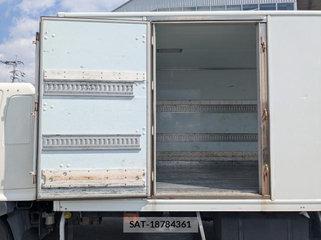 Hino RANGER 2021-07 7502490-18
