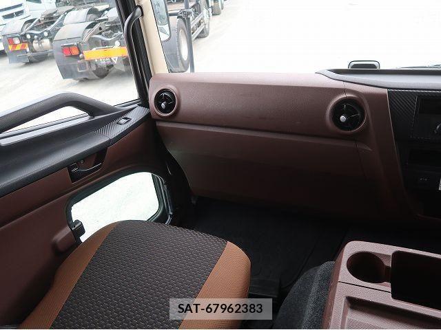 Hino RANGER 2018-09 7562714-12