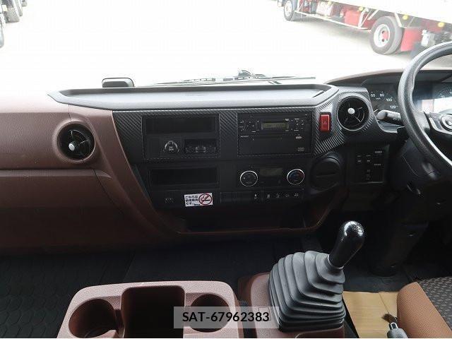 Hino RANGER 2018-09 7562714-13