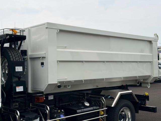 Hino RANGER 2025-10 7606947-9