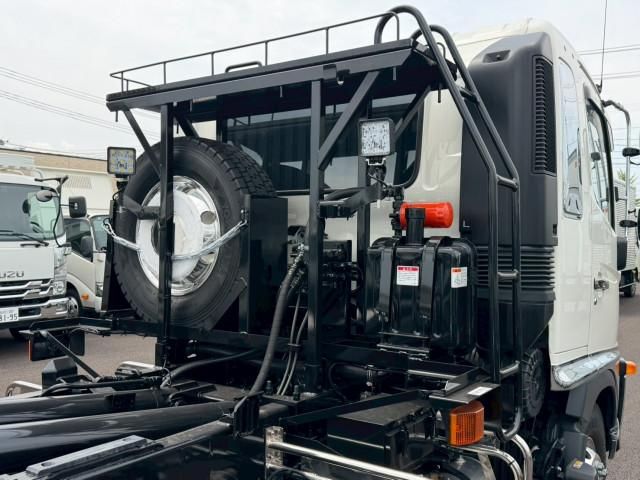 Hino RANGER 2025-10 7606947-19
