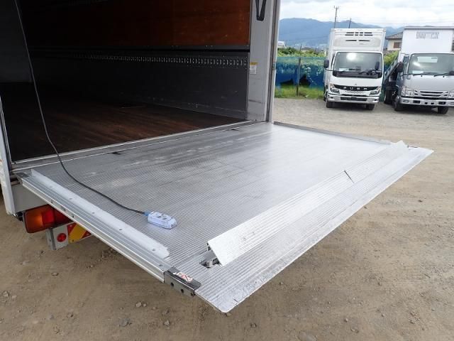 Hino RANGER 2017-04 7606959-12