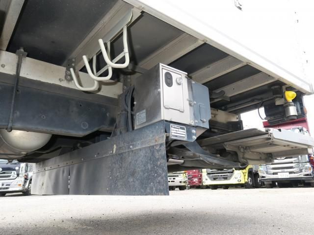 Hino RANGER 2019-04 7606960-16