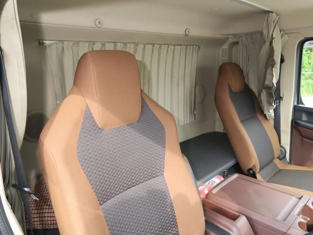 Hino RANGER 2019-04 7606960-24