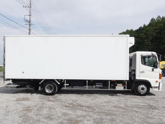 Hino RANGER 2015-09 7606971-8