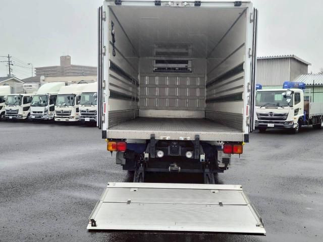Hino RANGER 2017-03 7710461-17