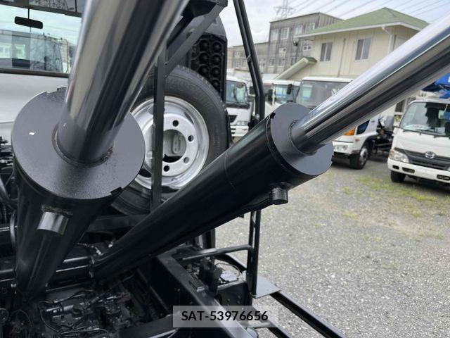 Hino RANGER 2006-04 7727714-9