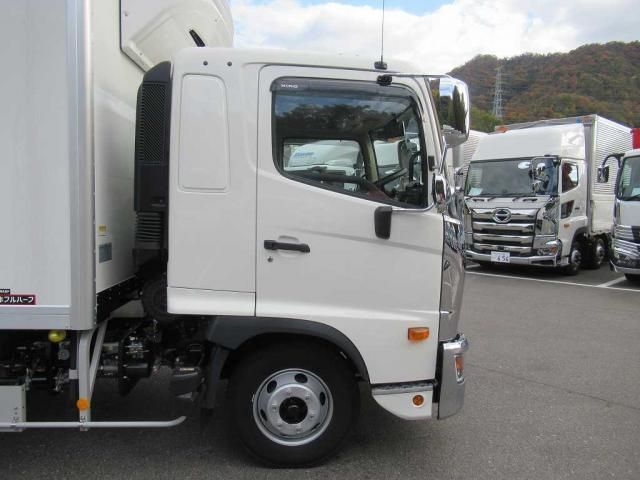 Hino RANGER 2025-09 7737884-12