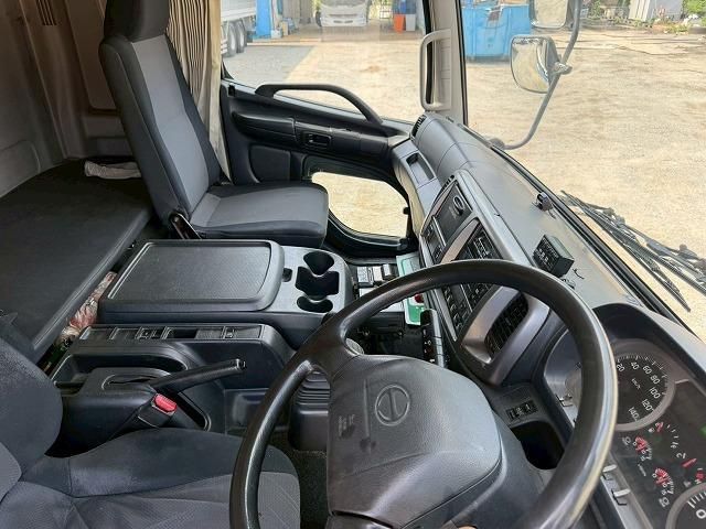 Hino RANGER 2014-07 7737890-23